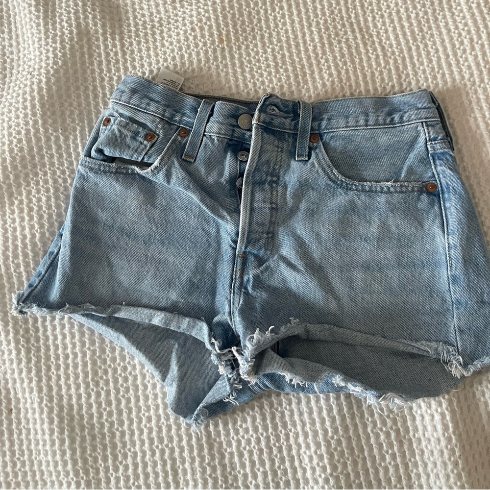 Levi Jean short